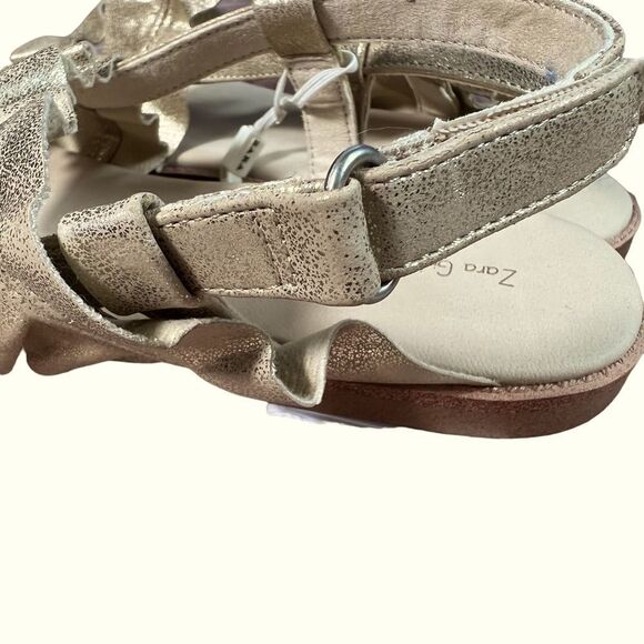 Zara Girls Foiled Gold Ruffle Open Toe Sandals - Picture 6 of 9